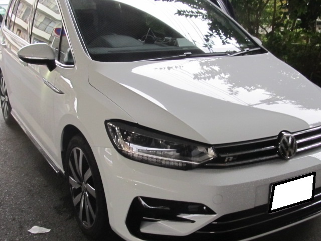 VW GOLF Touran ゴルフトゥーラン AVインターフェース、後部座席モニター、デジタルインナーミラー型ドライブレコーダー 埼玉県三郷市  出張取付 | カーナビ・ドライブレコーダーの出張取り付け / 川崎市のサンライズガレージ(Sunrise Garage)